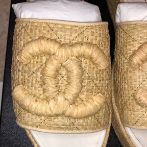 chanel raffia slides